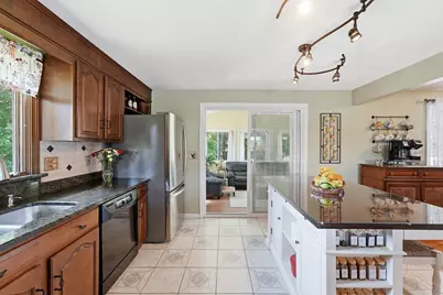 98 McLean Parkway, Ludlow, MA 01056 - Photo 8