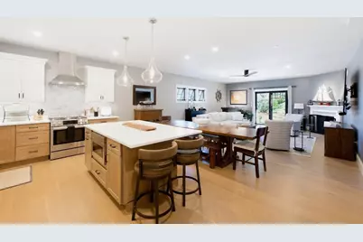 134 Court St #2, Plymouth, MA 02360 - Photo 8