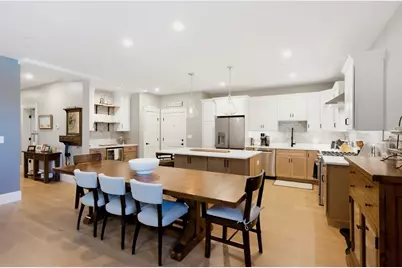 134 Court St #2, Plymouth, MA 02360 - Photo 2