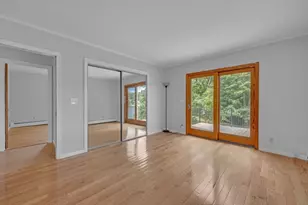 19 Crocker Ave, Lunenburg, MA 01462 - Photo 16