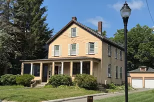 92 Walnut St, Clinton, MA 01510 - Photo 1