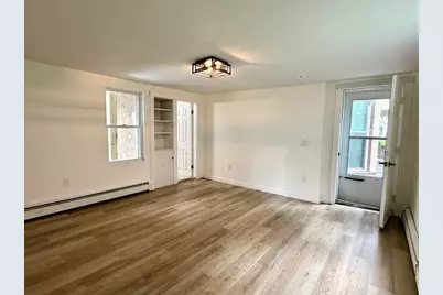 92 Walnut St, Clinton, MA 01510 - Photo 10