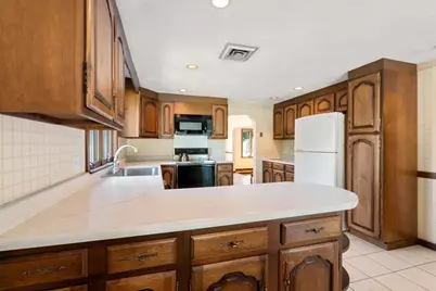 15 Cabot Road, Stoneham, MA 02180 - Photo 8