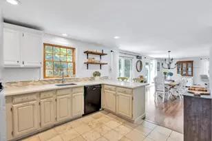 7 Fernwood Ave, Barnstable, MA 02601 - Photo 12