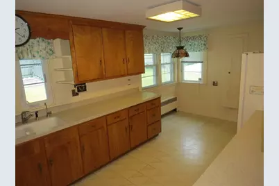 8 School Street, Southborough, MA 01772 - Photo 2