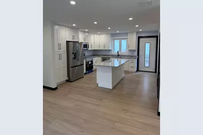 35 Greendale Ave #B, Worcester, MA 01606 - Photo 1