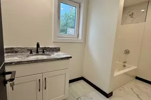 35 Greendale Ave, Worcester, MA 01606 - Photo 12