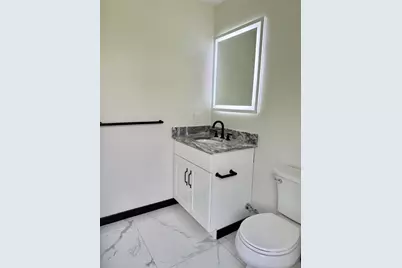 35 Greendale Ave #B, Worcester, MA 01606 - Photo 4