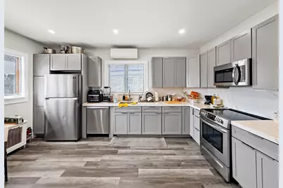 28 Ferry St, Everett, MA 02149 - Photo 6