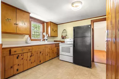 107 Shorewood Dr, Falmouth, MA 02536 - Photo 12