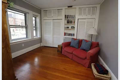 919 Beacon St #2, Boston, MA 02215 - Photo 10