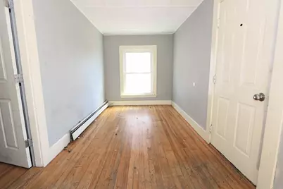 32 N Bow Street, Milford, MA 01757 - Photo 16