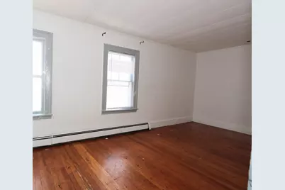 32 N Bow Street, Milford, MA 01757 - Photo 18