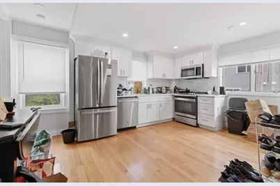 9 Vassall St, Quincy, MA 02170 - Photo 6