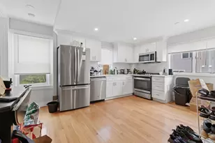 9 Vassall St, Quincy, MA 02170 - Photo 6