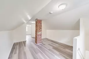 17 Bushwick Pl, Springfield, MA 01109 - Photo 20