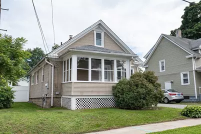 17 Bushwick Place, Springfield, MA 01109 - Photo 2