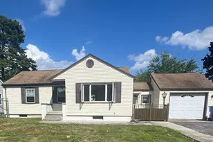47 Redden Rd, Springfield, MA 01119 - Photo 2
