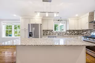 305 Lynn St, Malden, MA 02148 - Photo 4