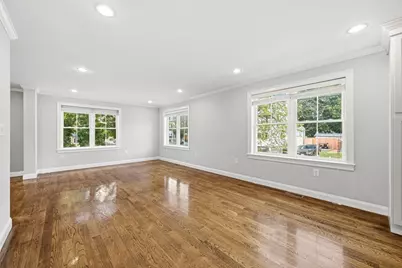 305 Lynn St, Malden, MA 02148 - Photo 10