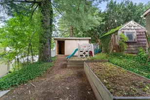 43 Elm St, Medford, MA 02155 - Photo 24