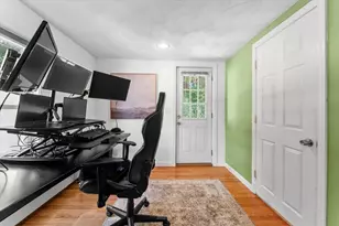 43 Elm St, Medford, MA 02155 - Photo 16
