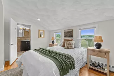 43 Elm St, Medford, MA 02155 - Photo 10