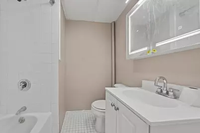 285 Lynn Shore #706, Lynn, MA 01902 - Photo 8