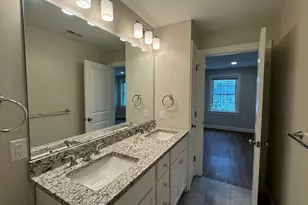 165 Cambridge Rd, Woburn, MA 01801 - Photo 20