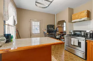54 Richfield St, Boston, MA 02125 - Photo 14