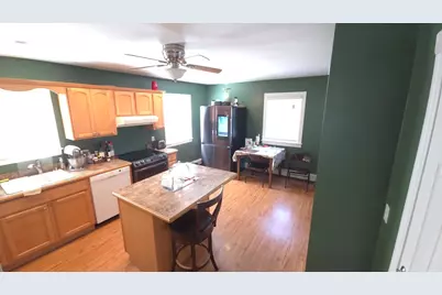 35 Jefferson St, Taunton, MA 02780 - Photo 8