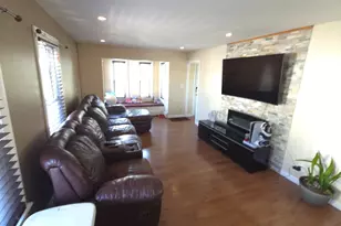 35 Jefferson St, Taunton, MA 02780 - Photo 6