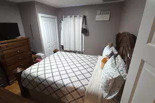 35 Jefferson St, Taunton, MA 02780 - Photo 10