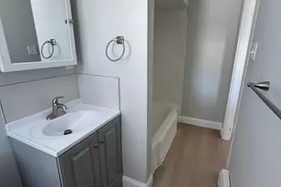 198 Main St, Fairhaven, MA 02719 - Photo 16
