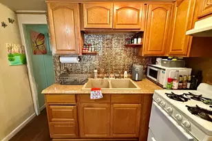 404 Southwick Rd, Westfield, MA 01085 - Photo 6