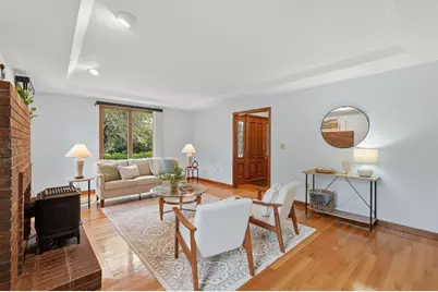 7 Miramar Dr, Pembroke, MA 02359 - Photo 2
