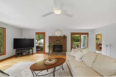 7 Miramar Dr, Pembroke, MA 02359 - Photo 14