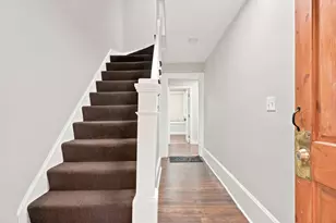 24 Walnut St, Fitchburg, MA 01420 - Photo 6
