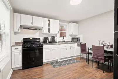 24 Walnut St, Fitchburg, MA 01420 - Photo 2