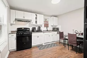 24 Walnut St, Fitchburg, MA 01420 - Photo 2