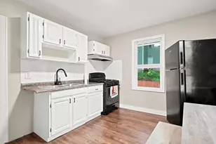 24 Walnut St, Fitchburg, MA 01420 - Photo 28