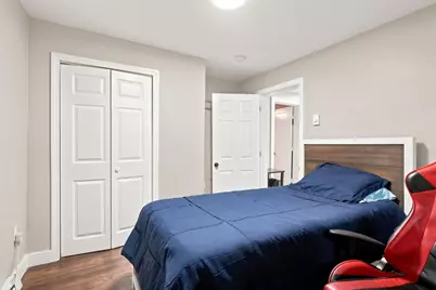24 Walnut St, Fitchburg, MA 01420 - Photo 10