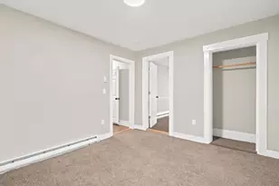 24 Walnut St, Fitchburg, MA 01420 - Photo 22