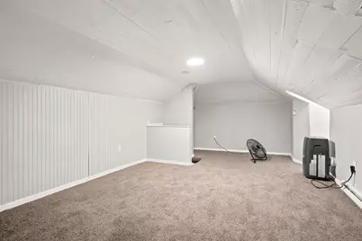 24 Walnut St, Fitchburg, MA 01420 - Photo 32