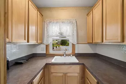 12 Leonard St, Milford, MA 01757 - Photo 10