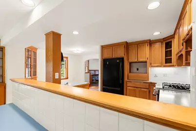 75 Lexington St, Burlington, MA 01803 - Photo 18