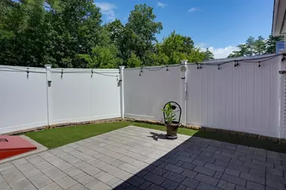 18 Village Ln #4, Bolton, MA 01740 - Photo 6