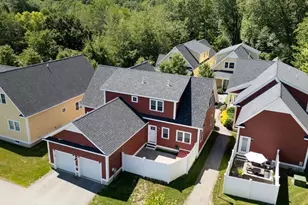 18 Village Ln, Bolton, MA 01740 - Photo 8
