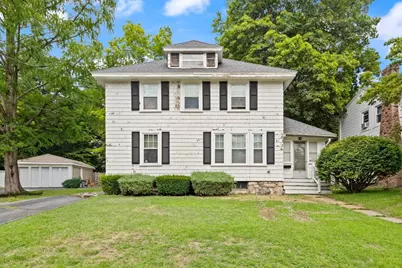 15 Willow Street, Reading, MA 01867 - Photo 2