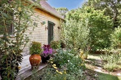 135 Mayflower Lane, Tisbury, MA 02568 - Photo 2